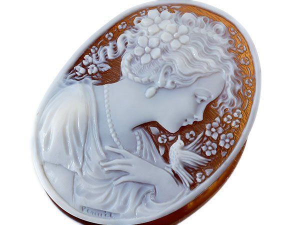 ジュエリー ラファエレ ペルニーチェ作 上品 小鳥と美しい女性像 シェルカメオルース 70.7mm×53.4mm a2822im