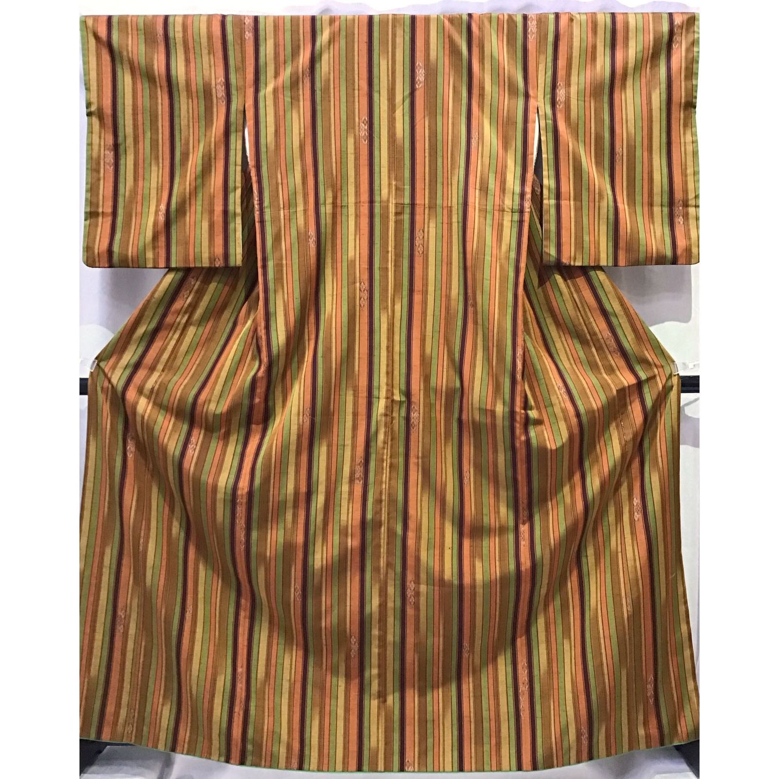 着物 紬 縞 黄系地 No 200701 1661 梱包サイズ80