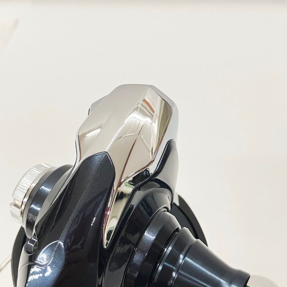 04230 スピニングリール