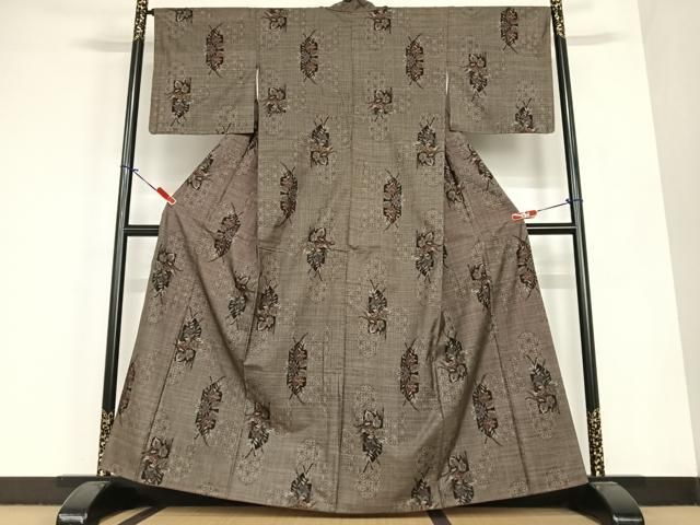 平和屋着物 本場大島紬 泥染め 一元7マルキ 短冊草花文 正絹 zg