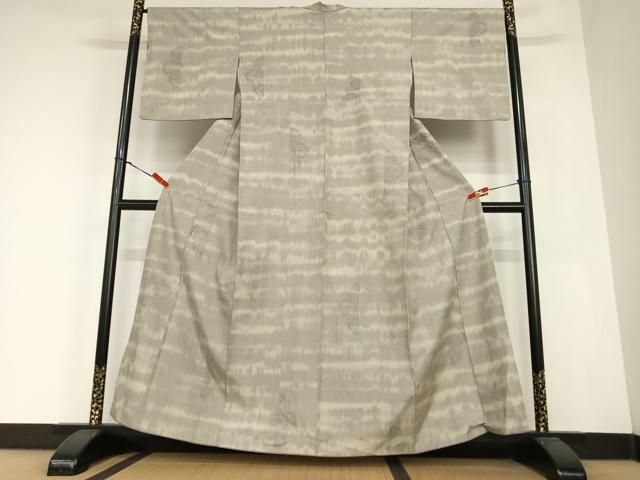 平和屋着物 結城紬 100亀甲 飛び亀甲柄 源氏車花文 正絹 zg