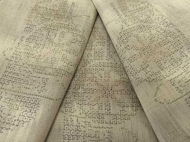 平和屋着物 結城紬 100亀甲 飛び亀甲柄 源氏車花文 正絹 zg