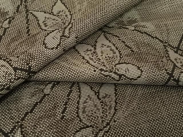 平和屋着物○本場大島紬 泥染め カタス9マルキ 舞蝶文 正絹 逸品