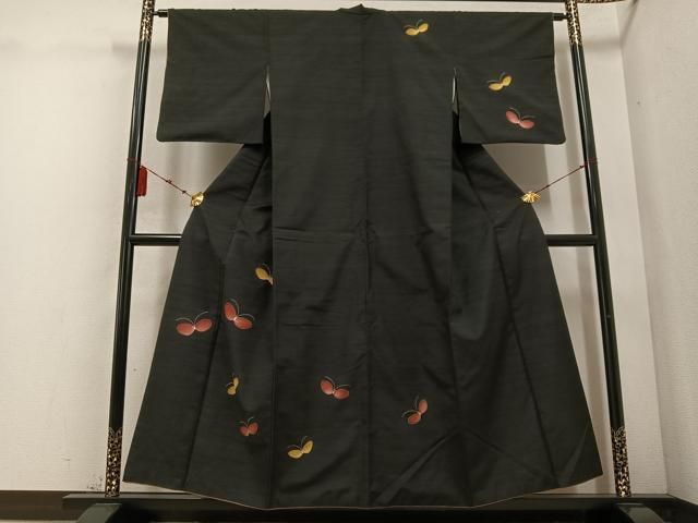平和屋着物 訪問着 紬地 手描き 舞蝶文 黒地 金彩 正絹 ph