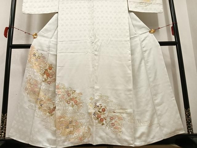 駒刺繍 流水草花文