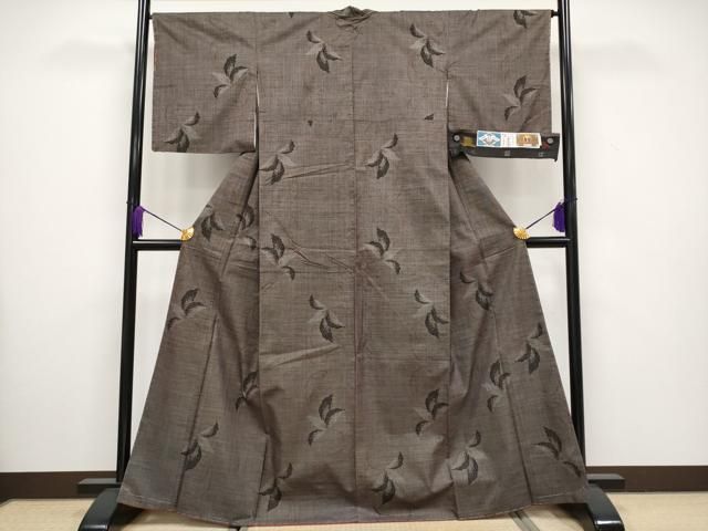 平和屋着物 上 本場大島紬 7マルキ 泥染め 花唐草文 窪重義作 やまと誂製 証紙付き s 5