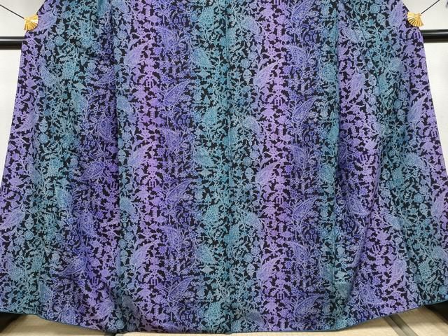 更紗花唐草文 黒地