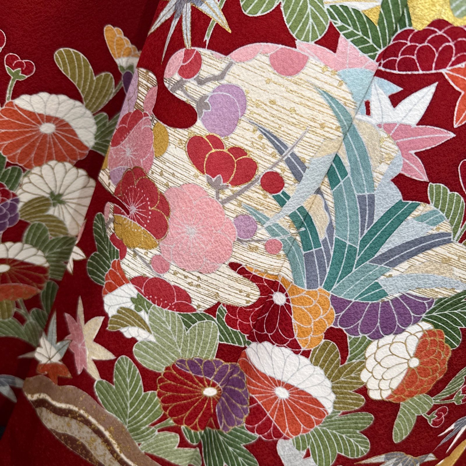  正絹 豪華 振袖フルセット 古典柄 金駒刺繍 共八掛 金銀彩 箔 FS 048 振袖 着物