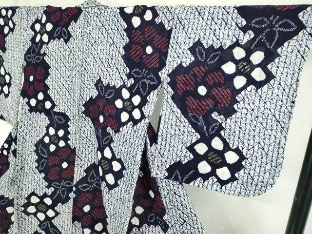 有松鳴海絞り 草花文