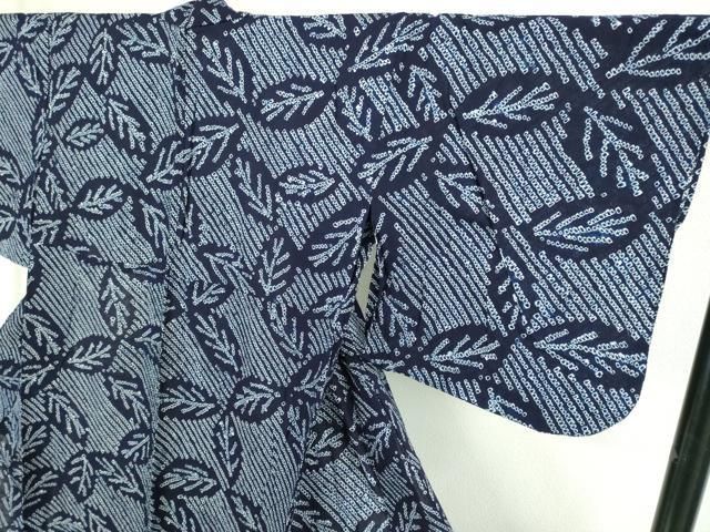 有松鳴海絞り 草葉文