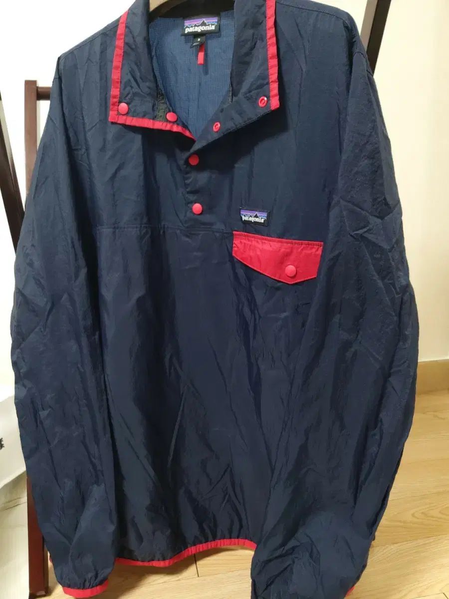 メンズ M patagonia パタゴニア フーディニ ネイビー レッド