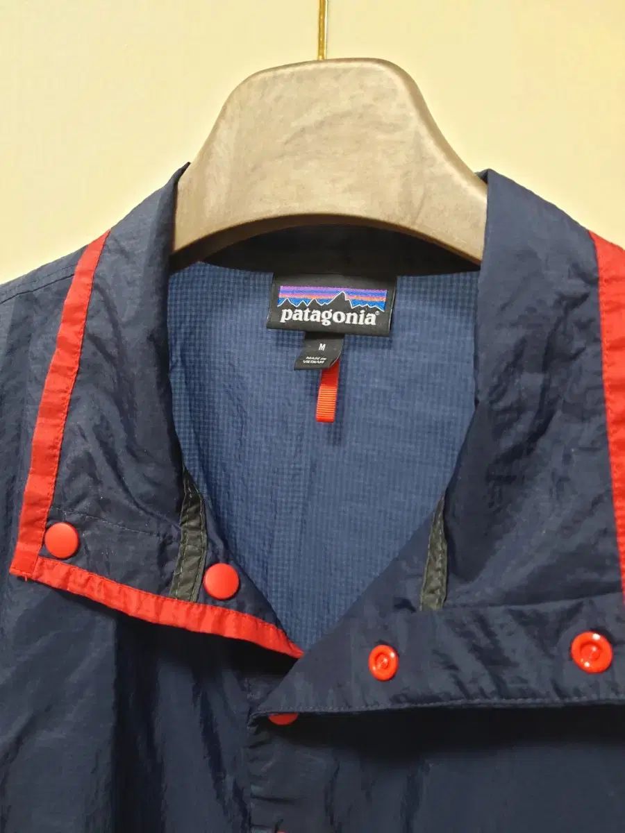 メンズ M patagonia パタゴニア フーディニ ネイビー レッド OLIVEOS_COM_TR