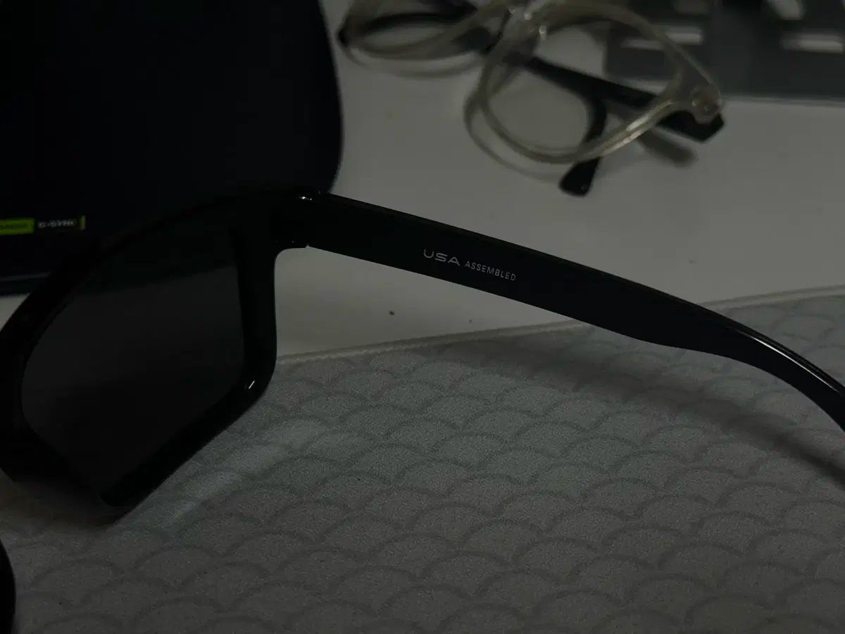 オークリー サングラス 偏光 ホルブルックXL