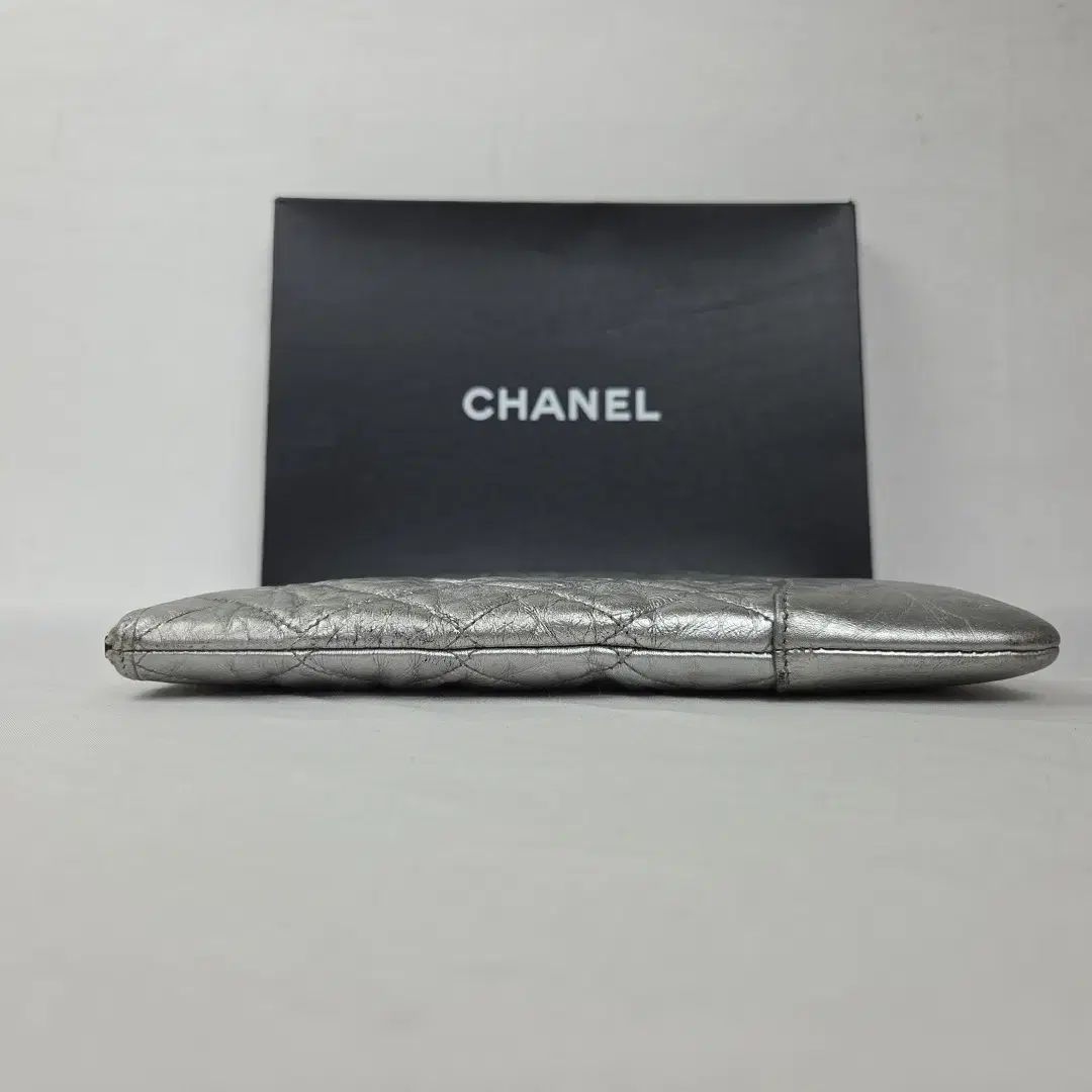  シャネル カーフスキン クラッチバッグ large クラッチバッグ バッグ