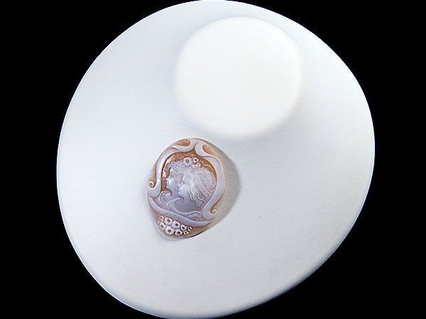 ジュエリー極】作家品 サイン刻印有 美しい二人の女性像 シェルカメオ