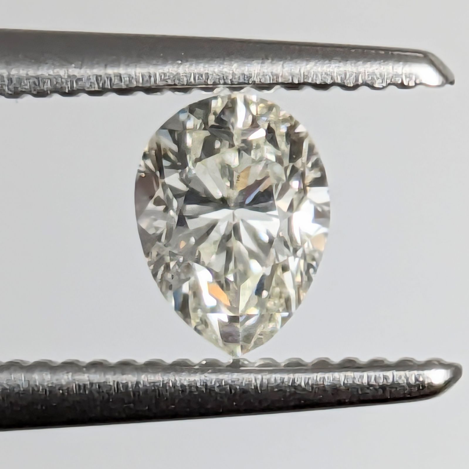 ペアブリリアントカットダイヤルース 0.307