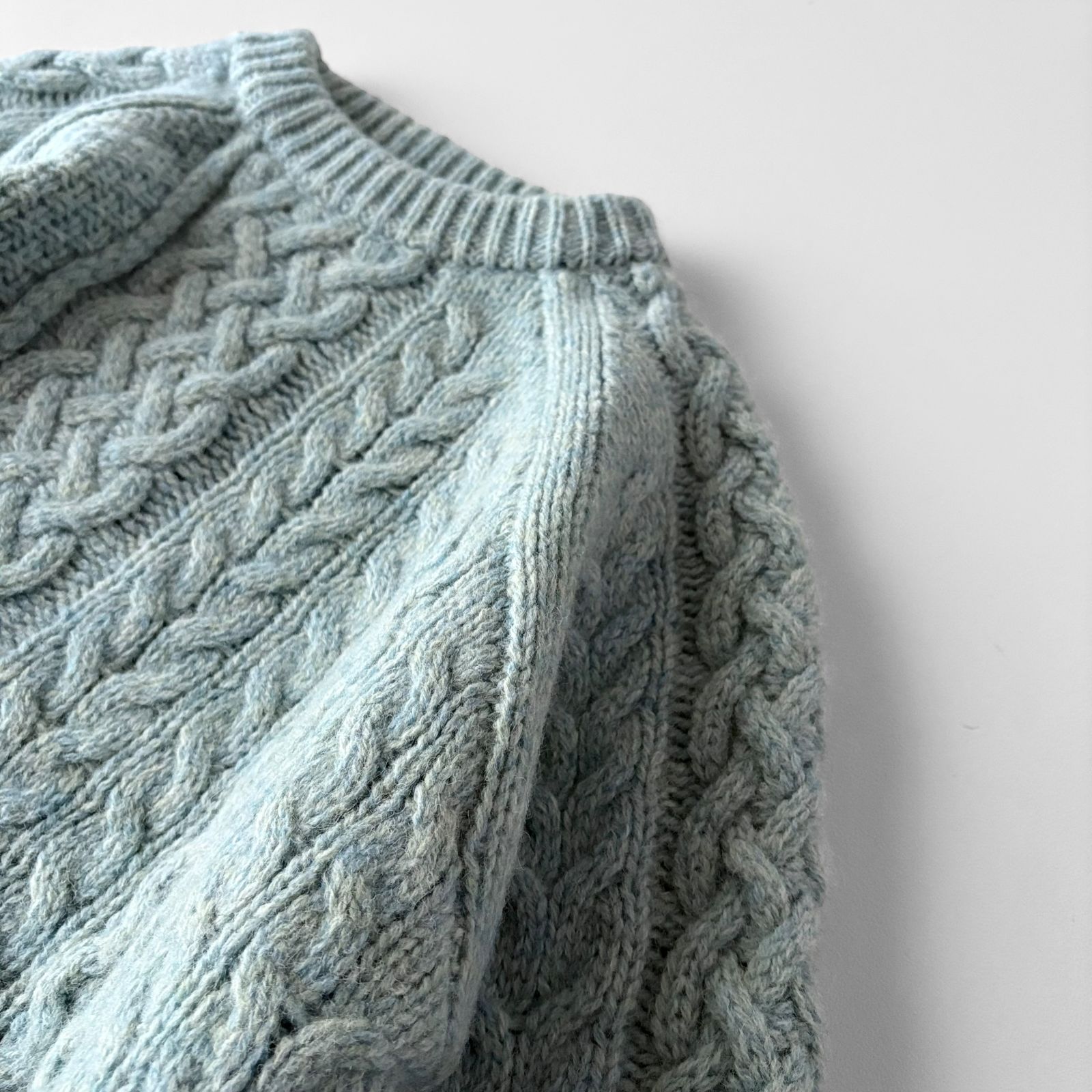 美品✨シンゾーン　2022　リンクケーブルニット　カーキ　ウール　変形ニット 美品]シンゾーン 2022 リンクケーブルニット カーキ ウール 変形