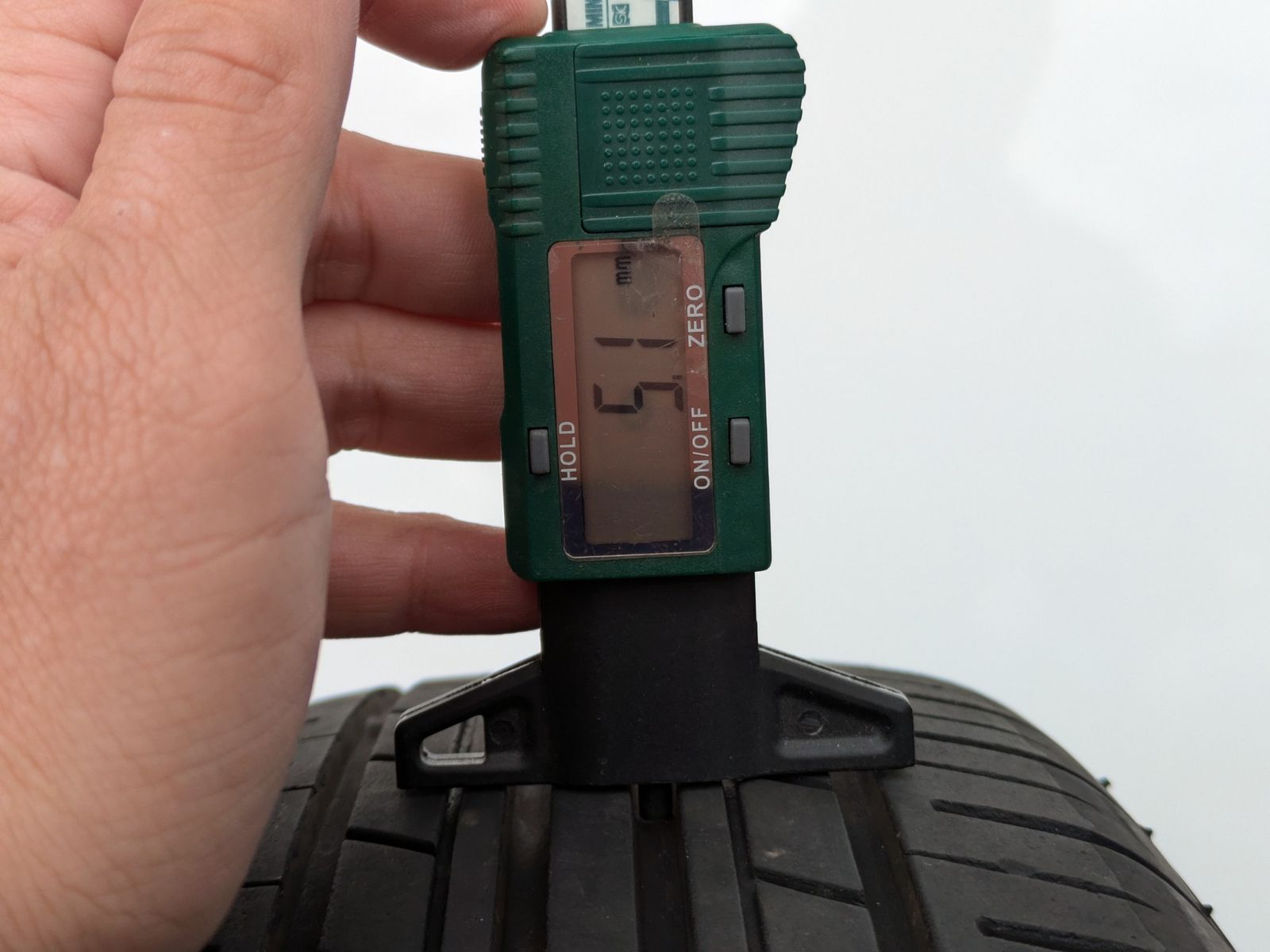 31 14インチアルミホイール付き夏タイヤ4本