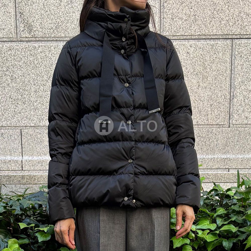 2025-2026秋冬物モデル 出荷の前にプレスをかけて配送 HERNO ヘルノ ケープ サテン ジャケット ダウンジャケット PI001936D 12170Z グログランテープ付属 ショート丈 ブラック