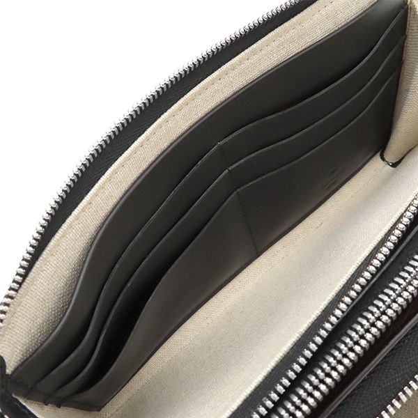 クラッチバッグ