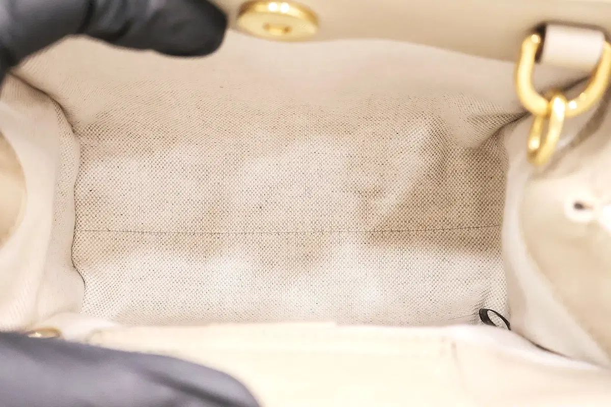 グッチ ダイアナ