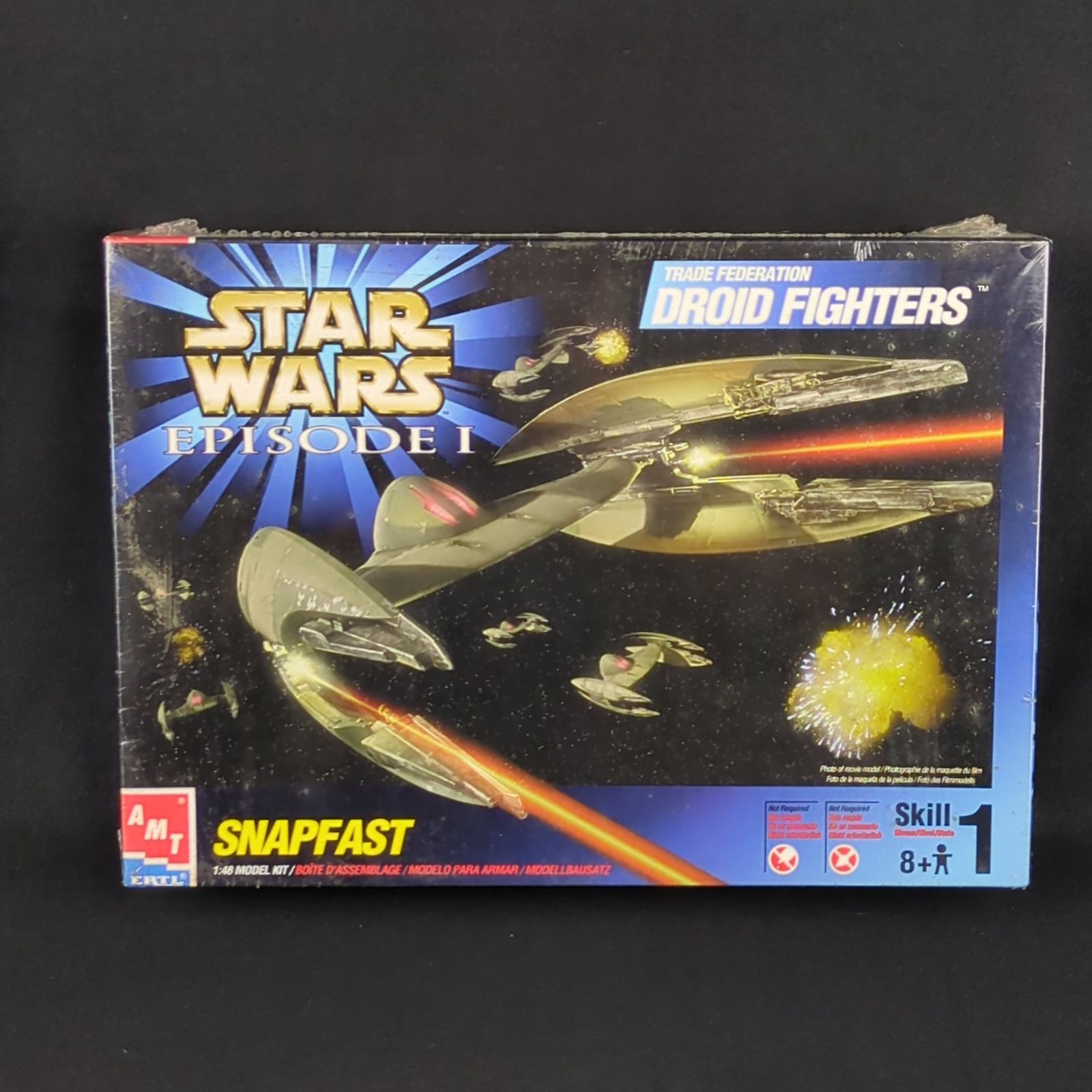 輸入キット 品 ツクダホビー AMT スターウォーズ EPISODE Ⅰ 1 48 トレード フェデレーショ ドロイド スターファイター 3機セット ディスプレイスタンド付