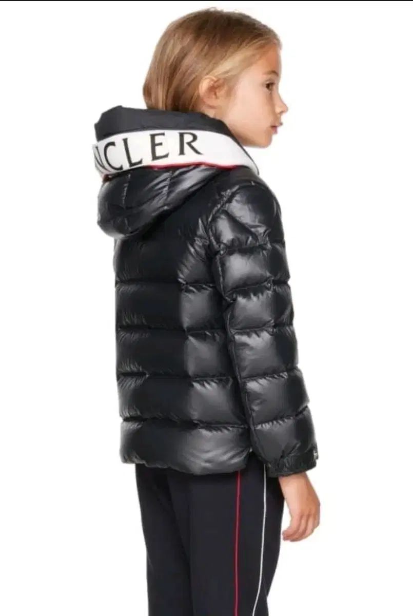 MONCLER モンクレール ブラック ダウン フード ロゴ 14 A 成人
