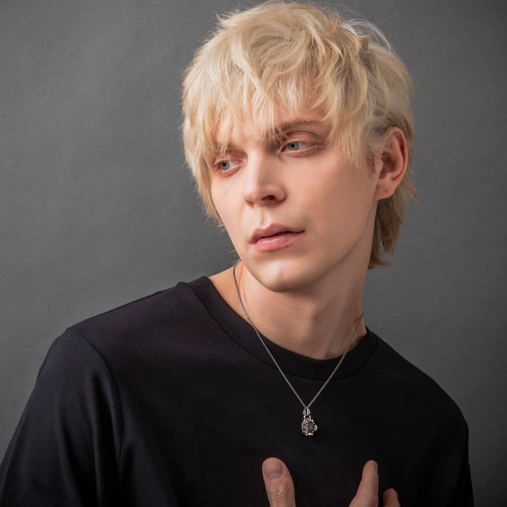 オーバルクラウンペンダントラブラドライト