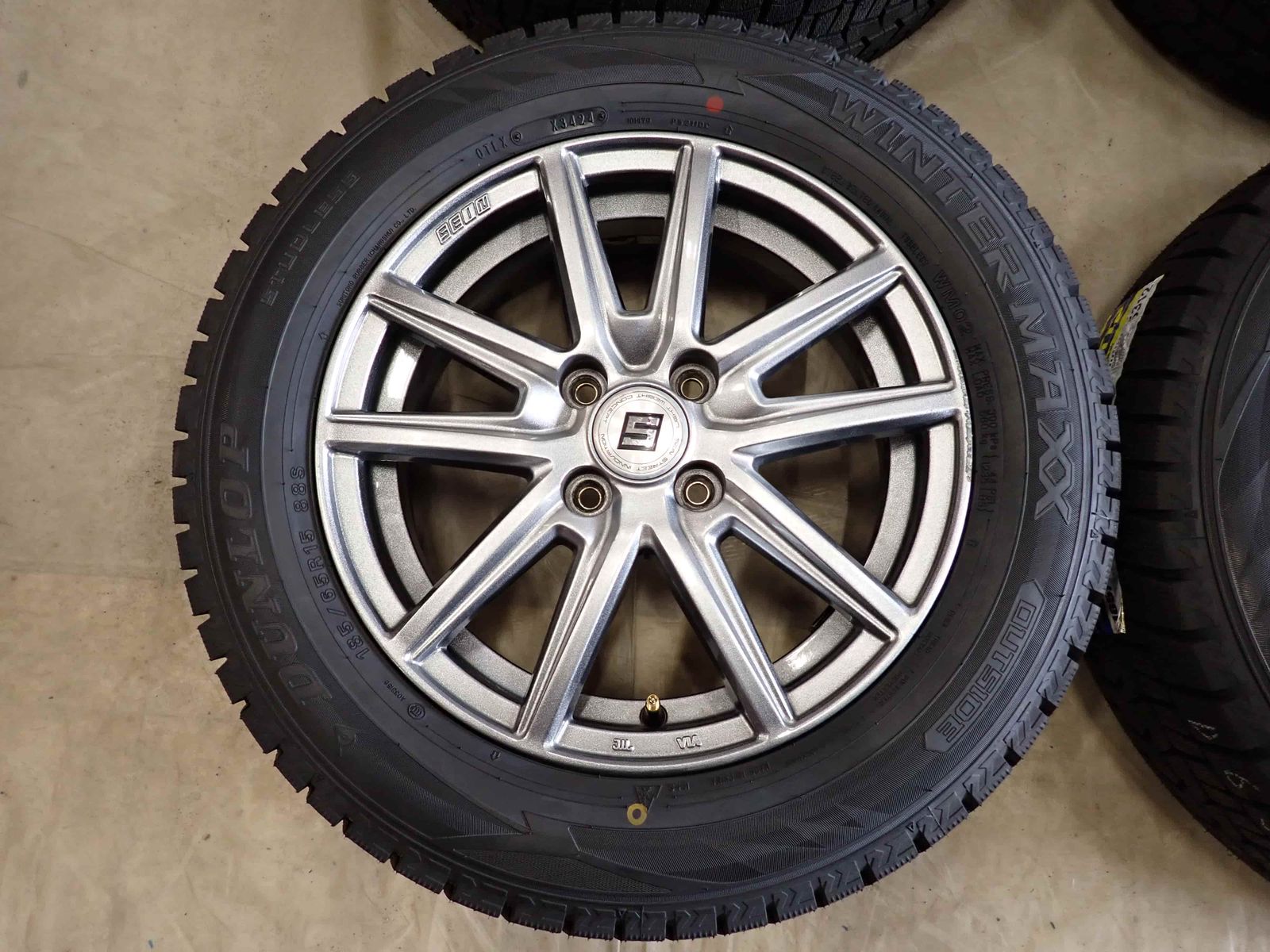  冬4本 製 会社宛 185 65 R 15 5 J 88 S ダンロップ WINTER MAXX WM 02 アルミ フリード フィット MAZDA 2 デミオ NO D 6561 15インチ タイヤ ホイールセット