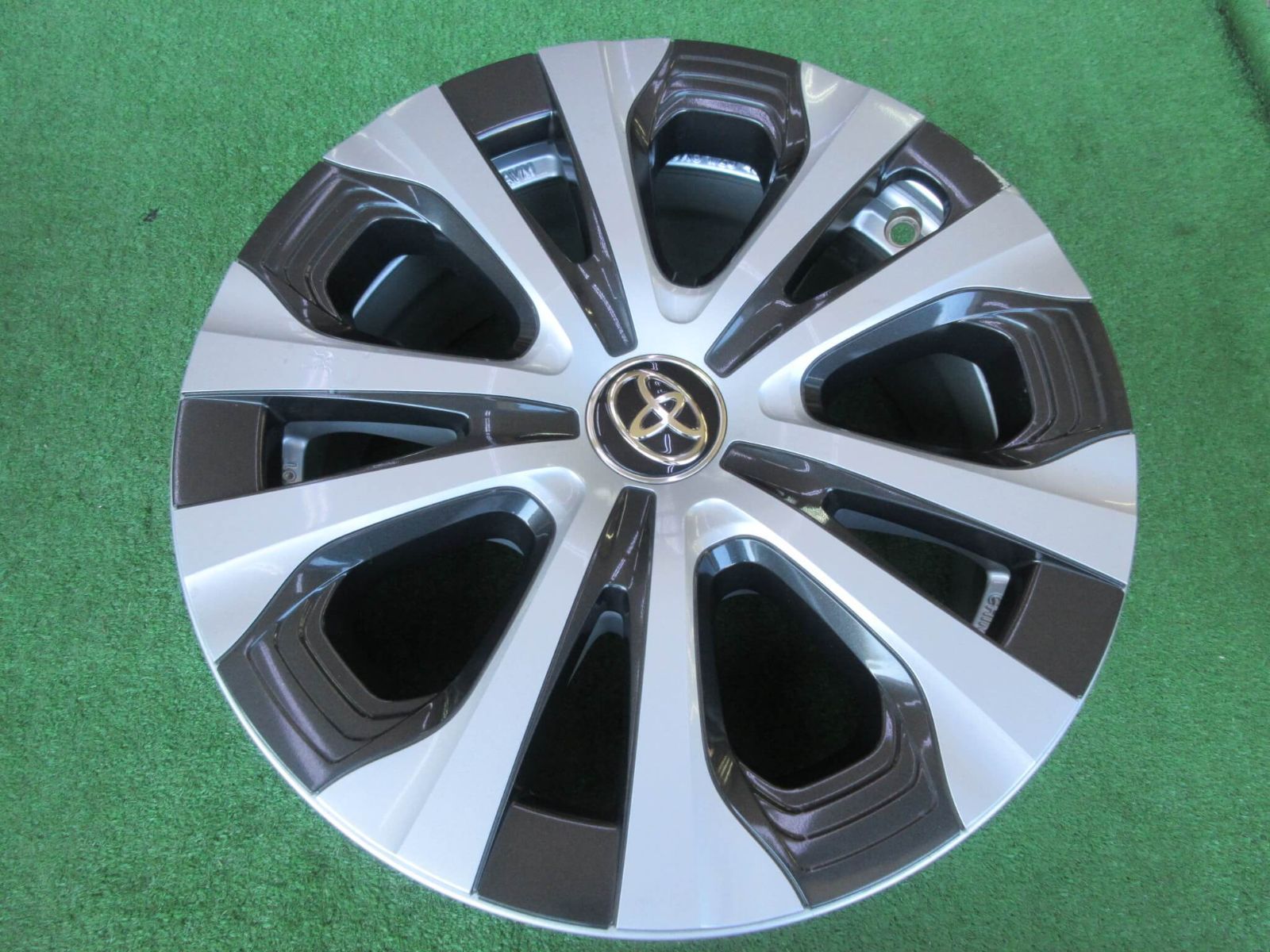 スタッドレス用にいかがですか