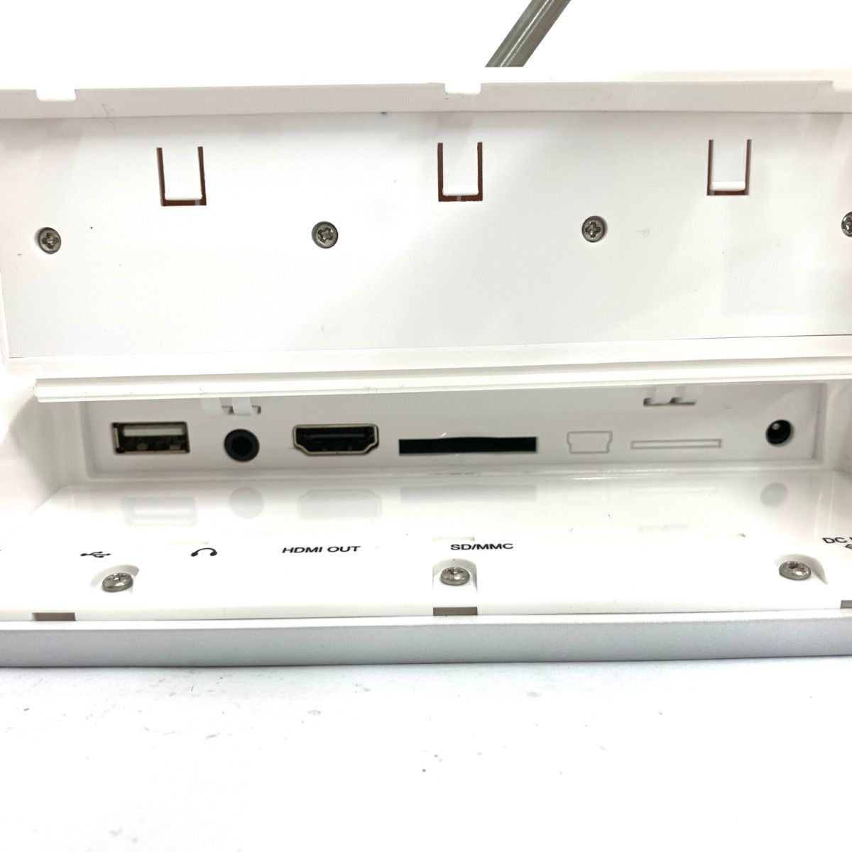  アグレクション Superbe 防水ポータブルブルーレイプレーヤー 11 4インチ SU 12 WB ホワイト その他 プレーヤー