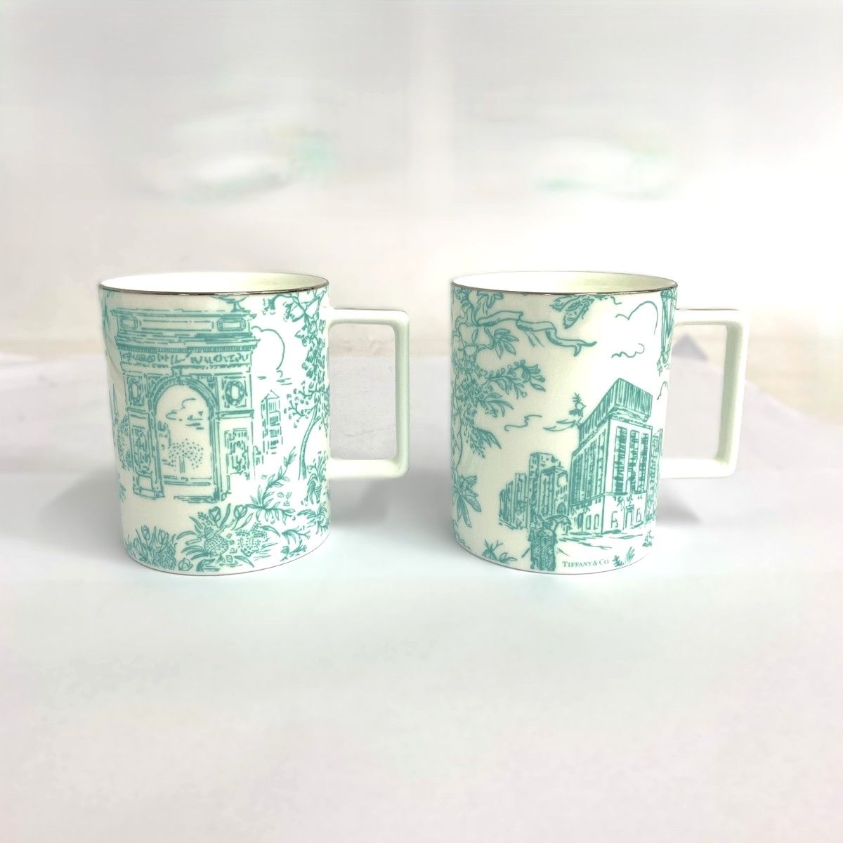 TIFFANY-Co. ティファニー マグカップ ティファニーニューヨークランドマークエクスクルー 2客セット ショッパー付 ホワイト 241015000846