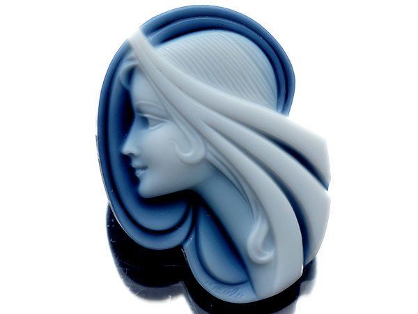 ジュエリー エルヴィン ポーリー作 素敵なヘアライン ブルーストーンカメオルース 30.0mm×22.3mm a2854v