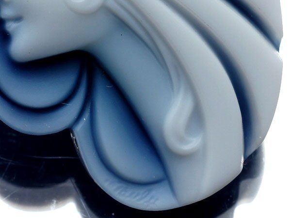 エルヴィン・パウリーのカメオルース ジュエリー極】エルヴィン・ポーリー作 素敵なヘアライン 高級ブルー