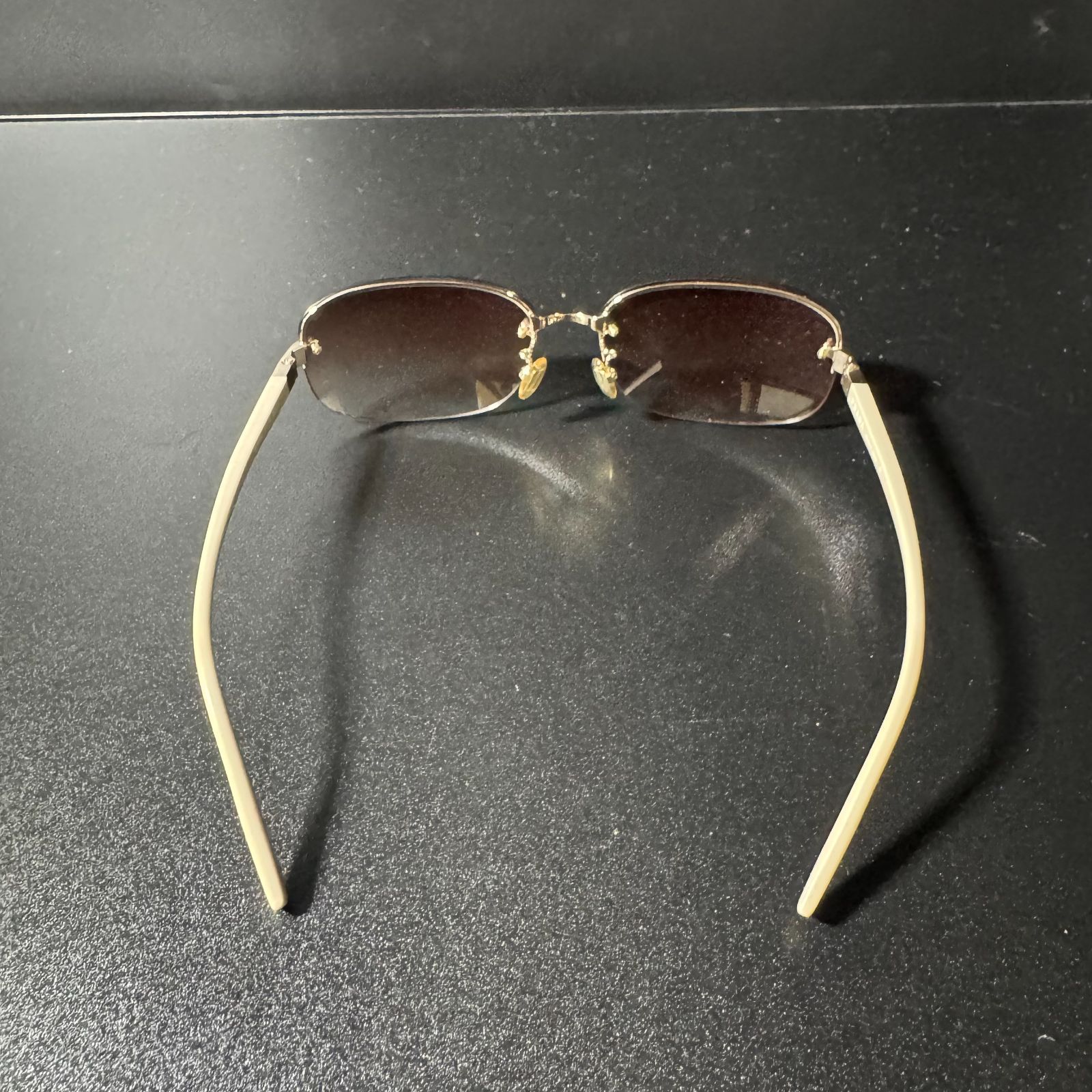 プラダ サングラス