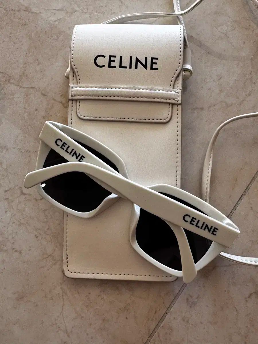 サングラス 着用画像