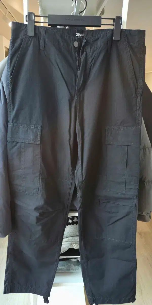カーハート ブラック カーゴ ズボン wip 32 32