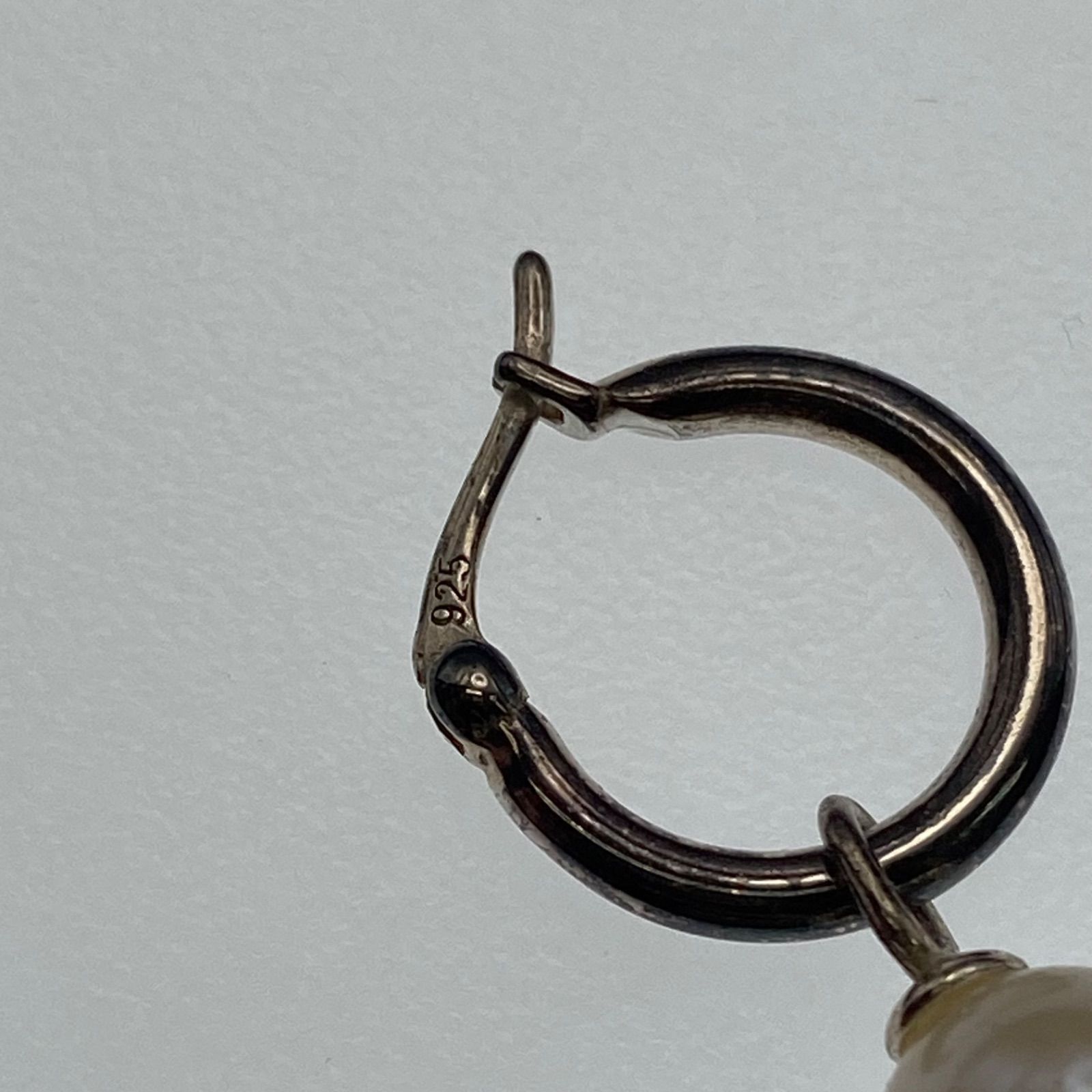  HATTON LABS ハットンラブス ホワイトパール フープピアス 両耳 シルバー925 ME 82 2787 ピアス(両耳用) アクセサリー