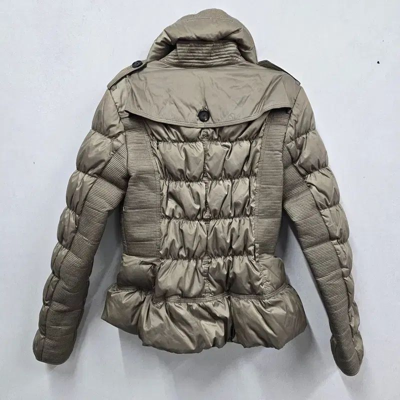 M バーバリー レディース ショートダウン