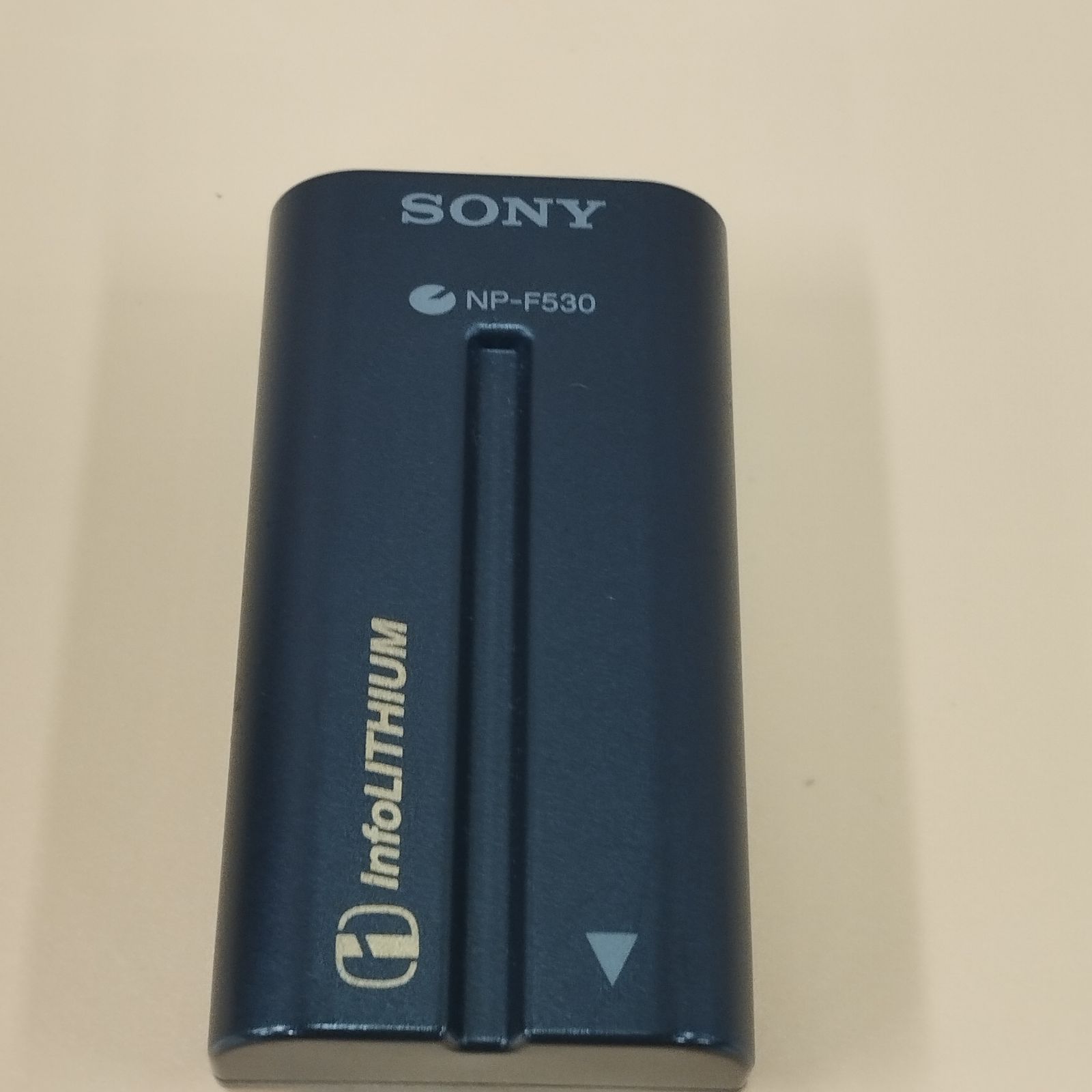 D9899] SONY Hi8/8mm ビデオカメラ CCD-SC65 ソニー ハンディカム