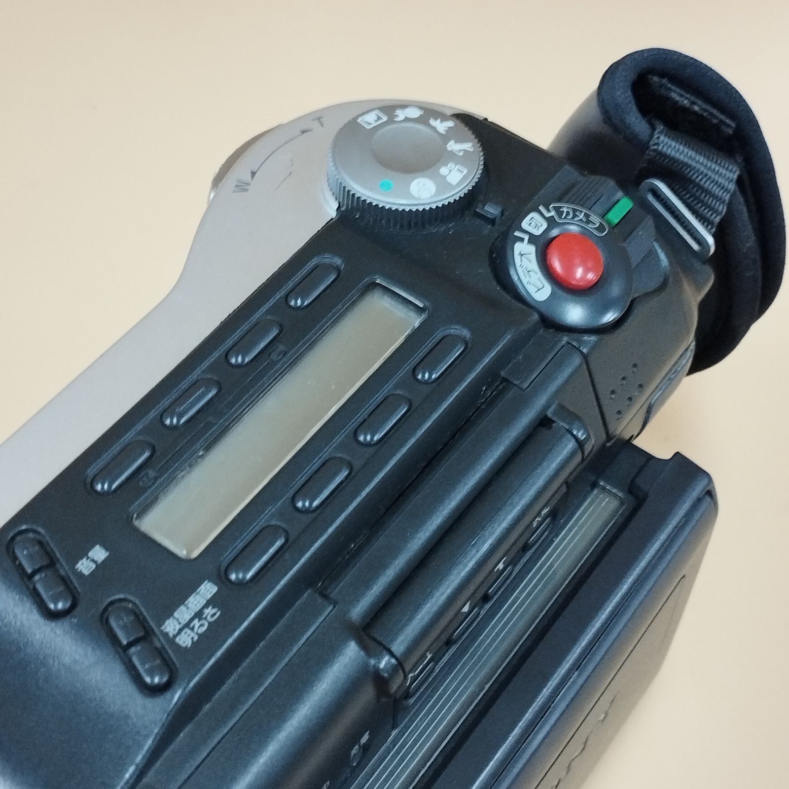 ソニー　カラービデオカメラ　ジャンクとして出品 ジャンク】1100円 SONY Cyber-shot DSC-TX9 今にも壊れそうな本格