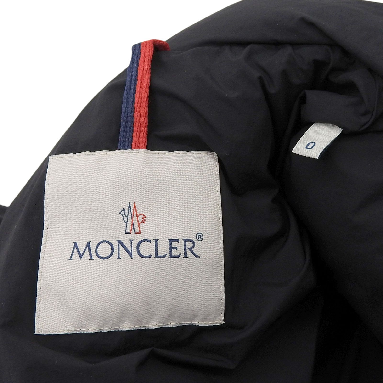 美品モンクレール GAHANA ダウンベスト ロゴワッペン ブラック 正規品 MONCLER モンクレール 48342-50-68959 CLASSE 1 ダウン ベスト ロゴ
