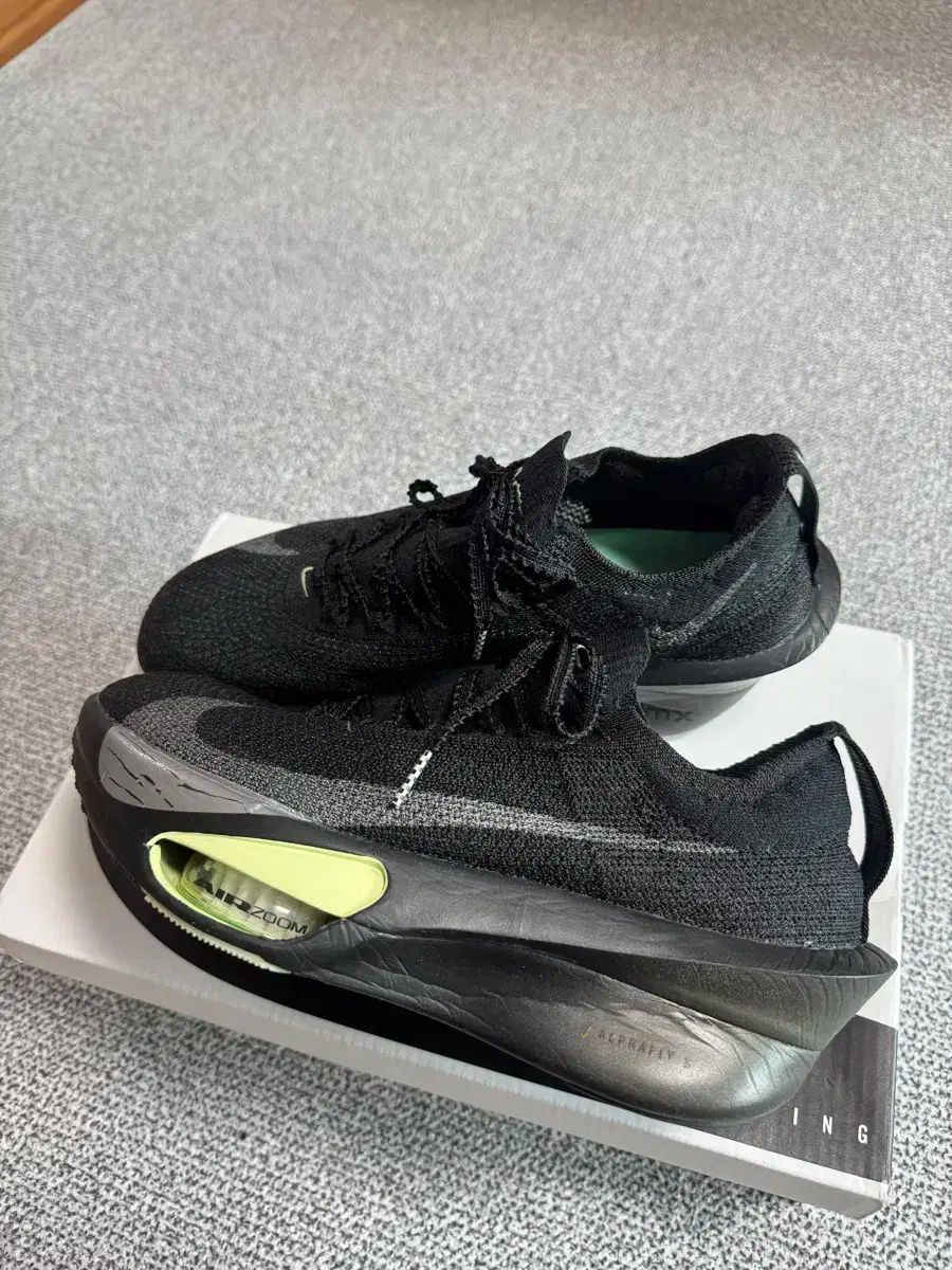 ナイキ アルファフライ3