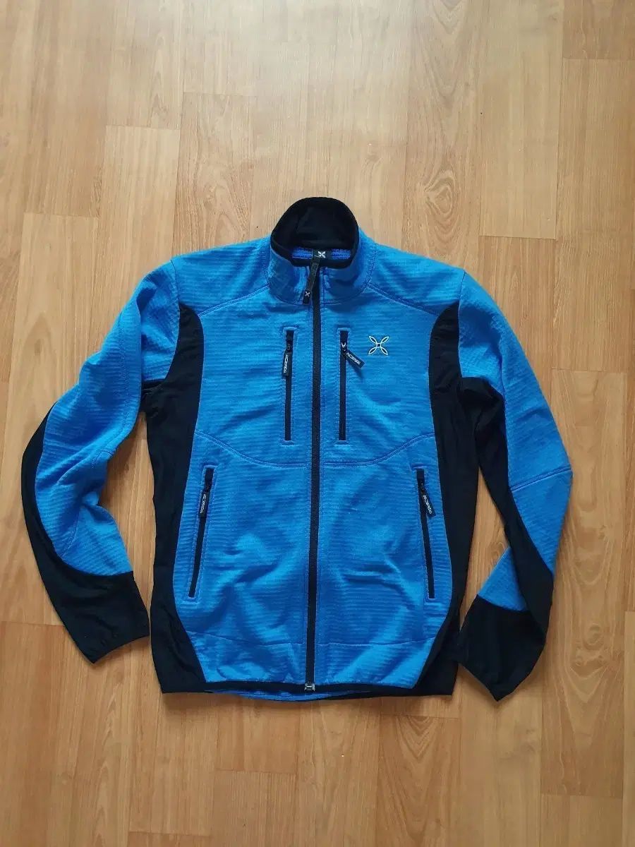 MONTURA モンチュラ ファイル ストレッチ M