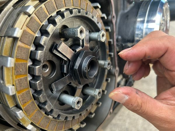 てつお バイク ゼファー1100/ゼファー1100RS クラッチナット 純正部品 92015