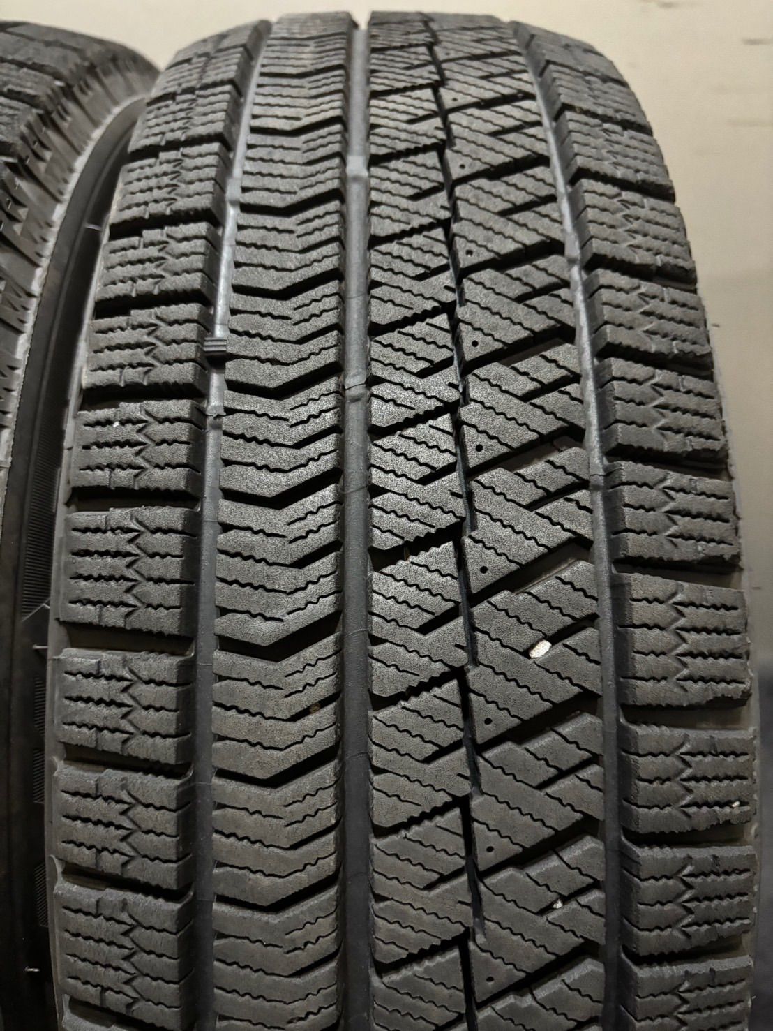 185 65 R 15 VRX 2 21年製 スタッドレス 4本 ブリヂストン ブリザック シエンタ アクア フリード フィット K 607