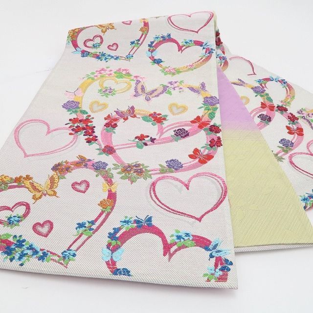 振袖用 晴れ姿を結ぶハートと蝶の魔法