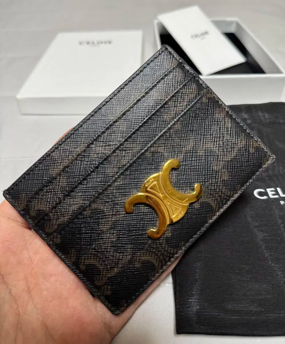 状態良し セリーヌ トリオンフ カードウォレット