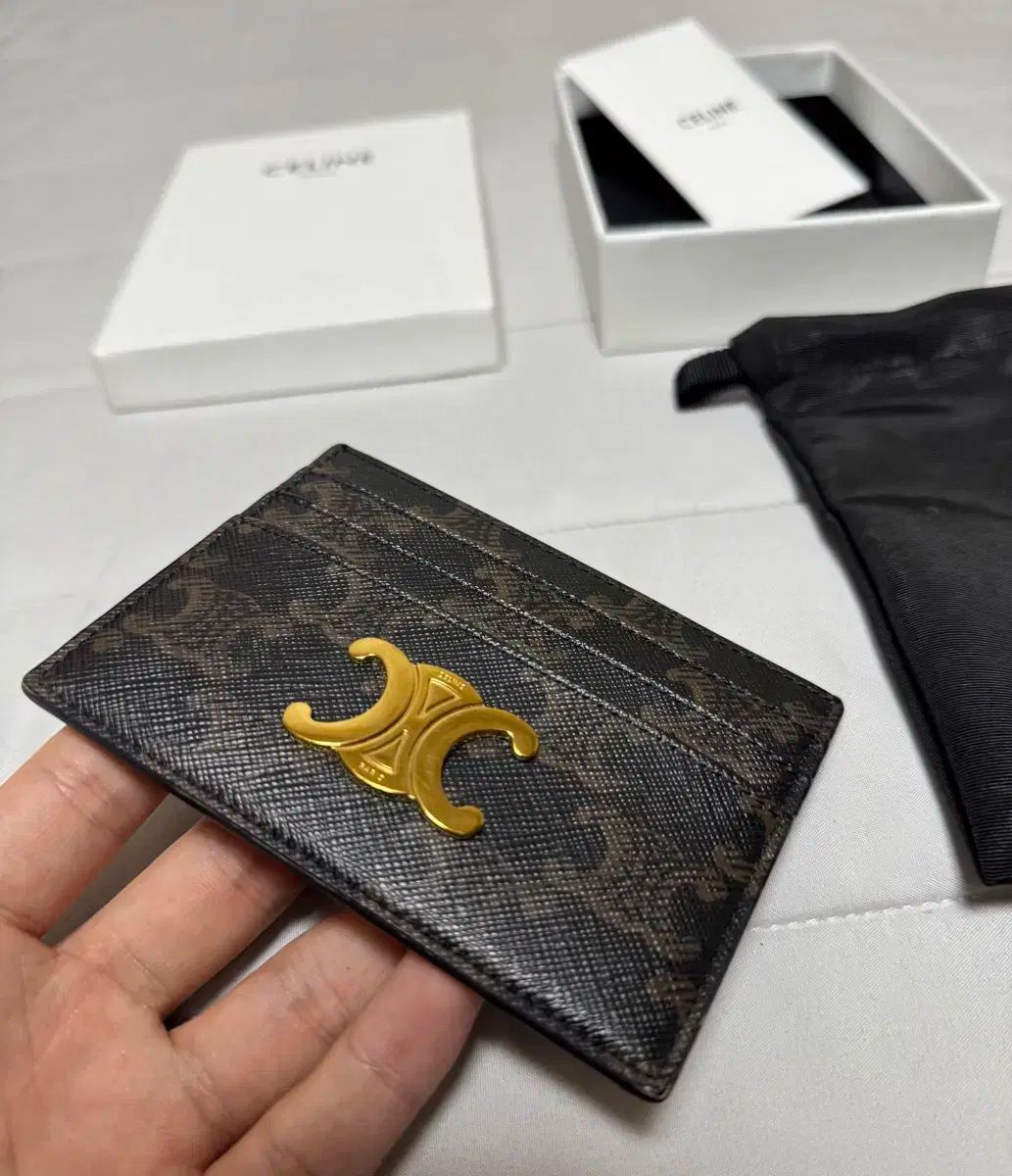 セリーヌ トリオンフ