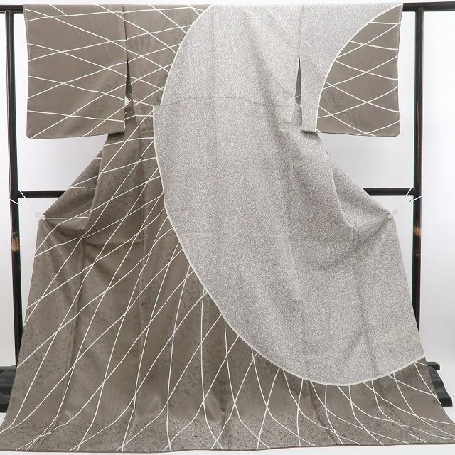 ❁tomihisa❁新品 小糸敏 落款 寿光織 着物“志を継ぎ染めに懸ける一途